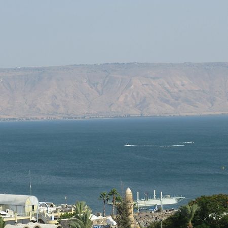 طبريا Agas Holiday Apartments Family المظهر الخارجي الصورة
